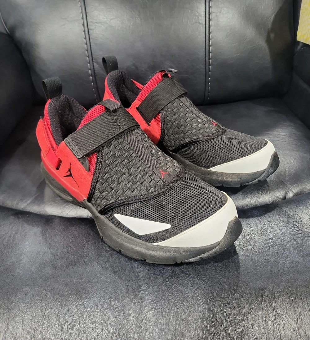 Jordan TRunner LX